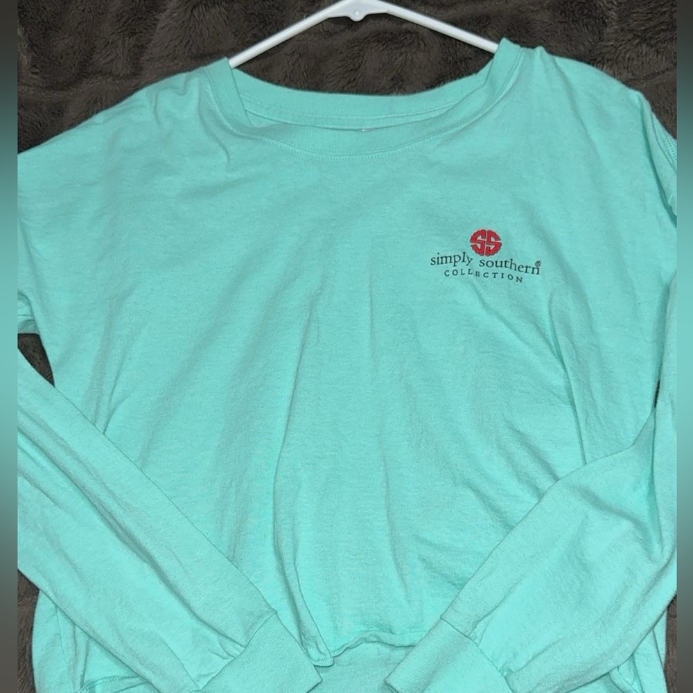 Simply southern long sleeve tee , made with 100% cotton . Size M - color : Teal